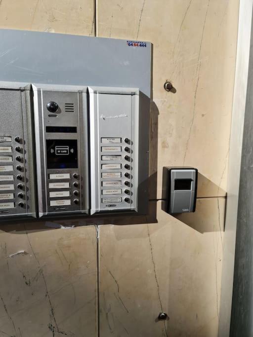 Apartamento Καλινοβου 1 Κευελπιδων Πεδιον Αρεωσ Atenas Exterior foto
